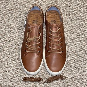 Sperry Plushwave Leather Sneaker